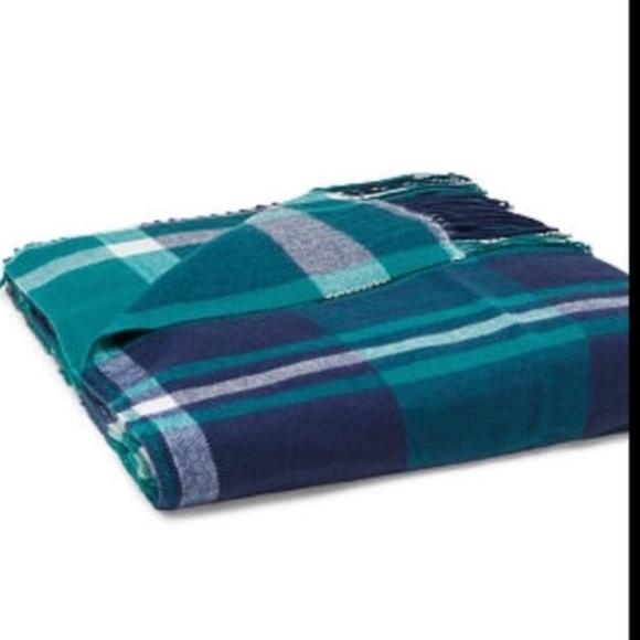 PINK Victoria's Secret Other - NWT VS Pink Tailgate Blanket Plaid